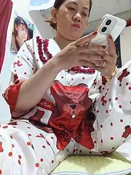 Snapshot of Forever9s chatting on 18, 6, 2026 Forever9s online show from 18, 6, 2026