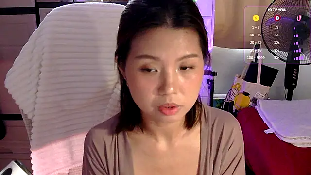 Snapshot of urgrl_portia chatting on 29, 7, 2026 urgrl portia online show from 29, 7, 2026