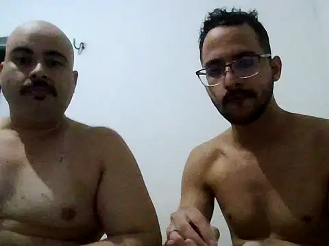 Snapshot of casal_jj23 chatting on 15, 6, 2026 casal jj23 online show from 15, 6, 2026