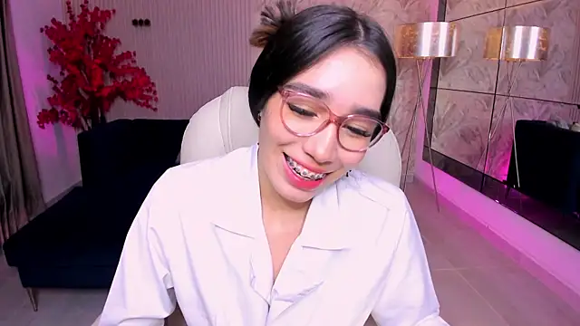 Emma caarter  online show from 8, 7, 2026