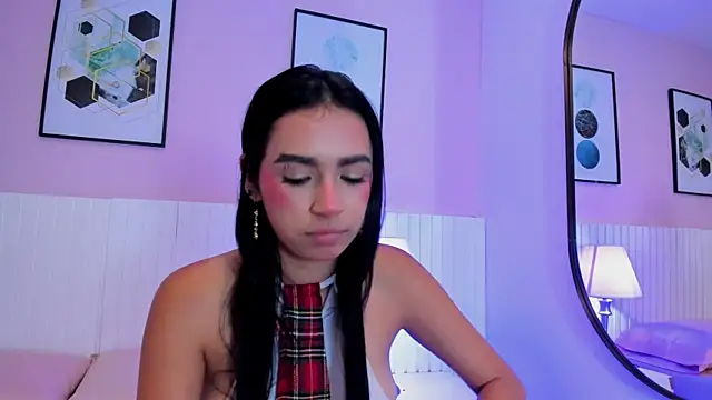 myla cute18 online show from 3, 7, 2026