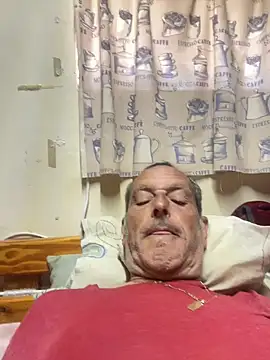 Snapshot of GeldenKuy chatting on 26, 6, 2026 GeldenKuy online show from 26, 6, 2026