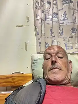 Snapshot of GeldenKuy chatting on 2, 7, 2026 GeldenKuy online show from 2, 7, 2026