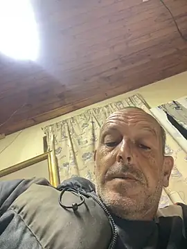 Snapshot of GeldenKuy chatting on 12, 7, 2026 GeldenKuy online show from 12, 7, 2026