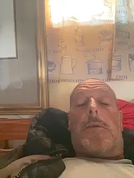 Snapshot of GeldenKuy chatting on 15, 7, 2026 GeldenKuy online show from 15, 7, 2026