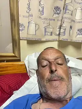 Snapshot of GeldenKuy chatting on 21, 7, 2026 GeldenKuy online show from 21, 7, 2026