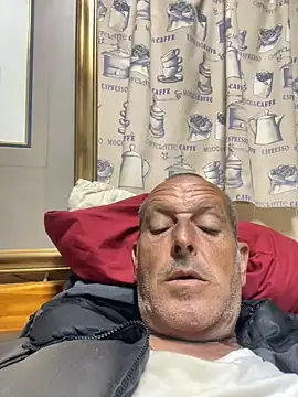 Snapshot of GeldenKuy chatting on 23, 7, 2026 GeldenKuy online show from 23, 7, 2026