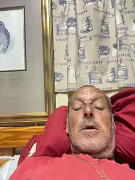 Snapshot of GeldenKuy chatting on 25, 7, 2026 GeldenKuy online show from 25, 7, 2026