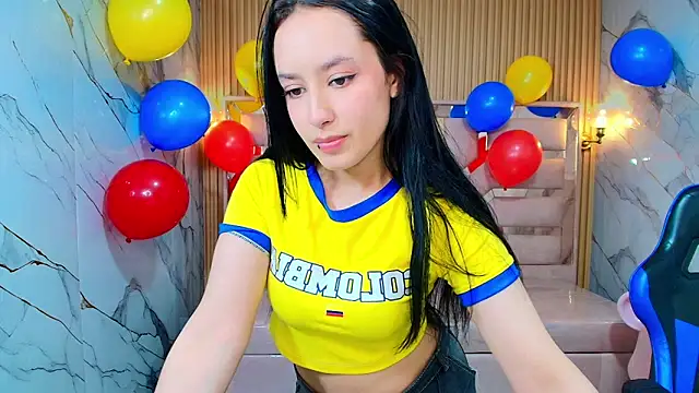 Snapshot of Aleja_r_ chatting on 27, 6, 2026 Aleja r online show from 27, 6, 2026