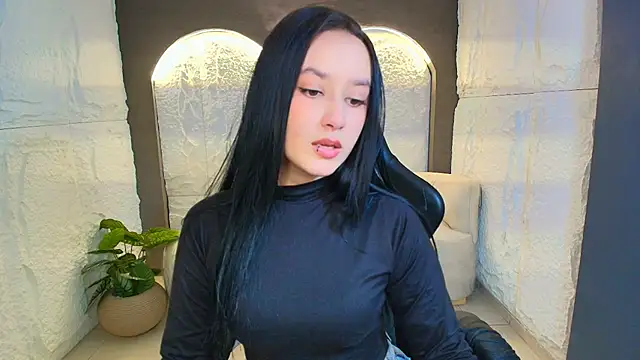 Snapshot of Aleja_r_ chatting on 21, 7, 2026 Aleja r online show from 21, 7, 2026