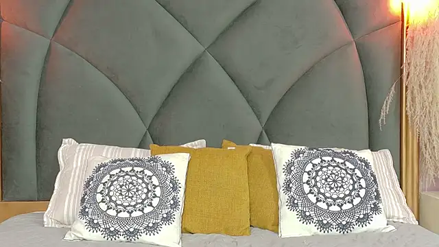 Snapshot of Chloemendoza chatting on 12, 6, 2026 Chloemendoza online show from 12, 6, 2026