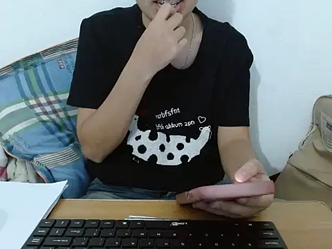 Snapshot of ThuyTien279 chatting on 8, 7, 2026 ThuyTien279 online show from 8, 7, 2026