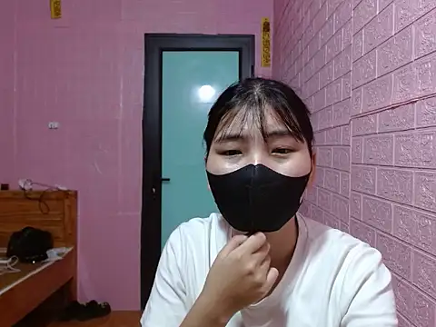 Snapshot of ThuyTien279 chatting on 21, 7, 2026 ThuyTien279 online show from 21, 7, 2026
