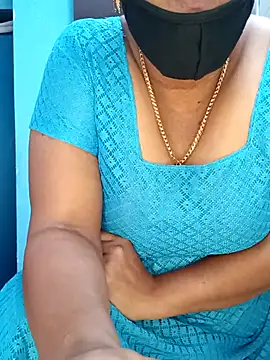 Snapshot of tamil_sarah chatting on 5, 7, 2026 tamil sarah online show from 5, 7, 2026