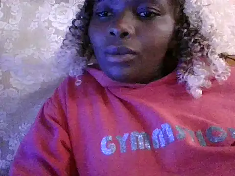 lucyswee online show from 28, 7, 2026