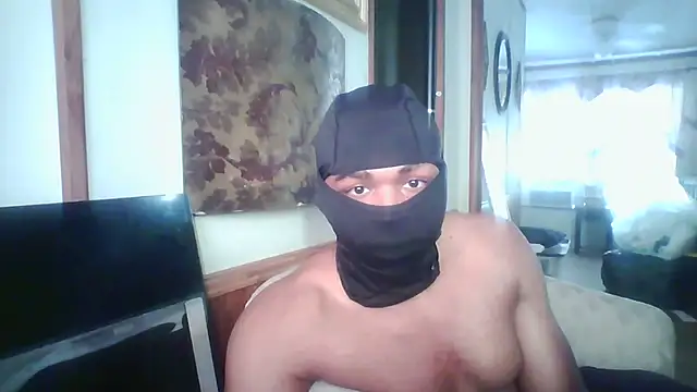 Snapshot of Midnight_gator chatting on 13, 6, 2026 Midnight gator online show from 13, 6, 2026