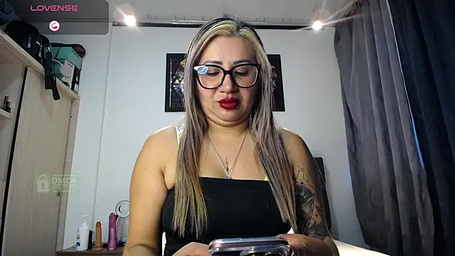 Im Shantal69 online show from 20, 6, 2026