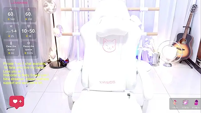 Snapshot of BabySnake chatting on 8, 7, 2026 BabySnake online show from 8, 7, 2026