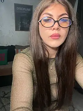 Snapshot of LoveYou2899 chatting on 3, 7, 2026 LoveYou2899 online show from 3, 7, 2026