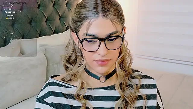 Scarlethvhonparker online show from 15, 2, 2026