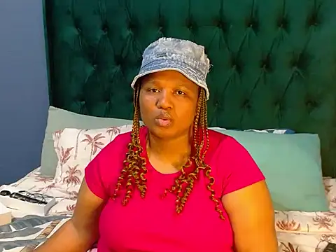 Snapshot of MISS_BLACKBERY chatting on 17, 6, 2026 MISS BLACKBERY online show from 17, 6, 2026