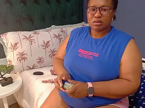 Snapshot of MISS_BLACKBERY chatting on 28, 6, 2026 MISS BLACKBERY online show from 28, 6, 2026