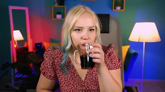 stellawatts online show from 16, 6, 2026
