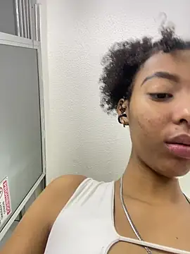 Kiara Kamau XXX online show from 1, 8, 2026