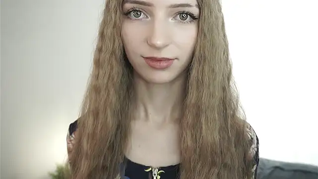 DeliaHoude online show from 15, 6, 2026