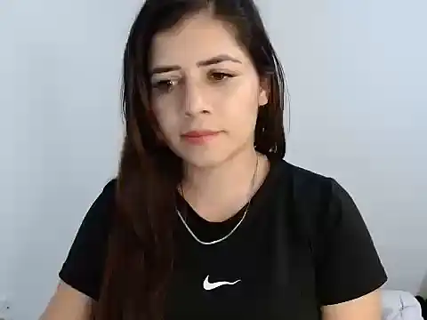 Luna zoe online show from 17, 6, 2026