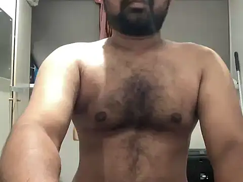 Snapshot of bobgot17cm chatting on 5, 7, 2026 bobgot17cm online show from 5, 7, 2026