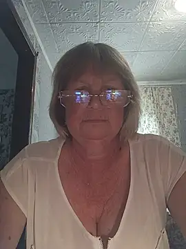 MilashkaCutie50 online show from 25, 6, 2026