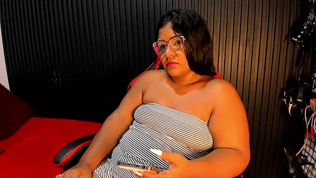 Mommy Big Ass online show from 7, 8, 2026