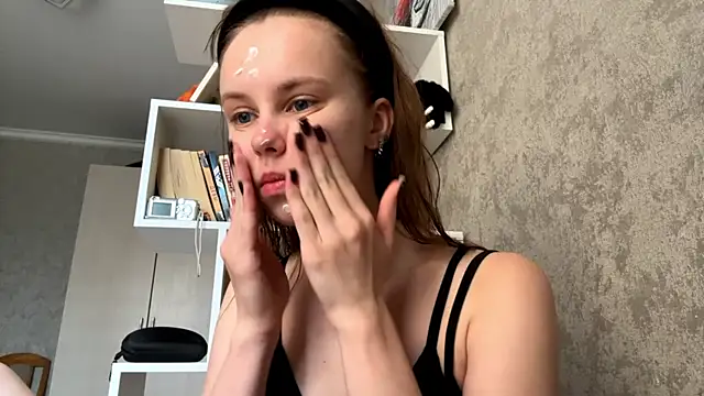 Mollybeans online show from 29, 6, 2026