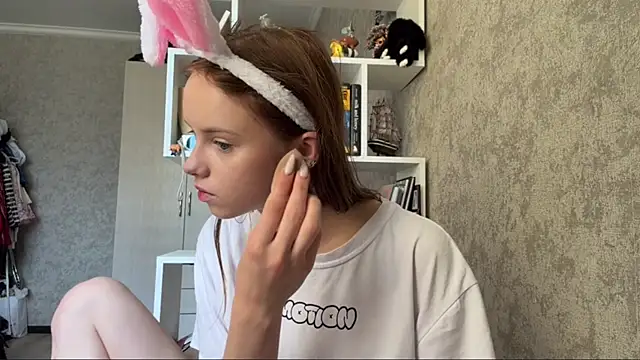 Mollybeans online show from 29, 7, 2026