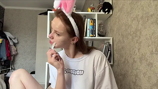 Mollybeans online show from 30, 7, 2026