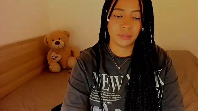 NicolePasqualott online show from 3, 11, 2025