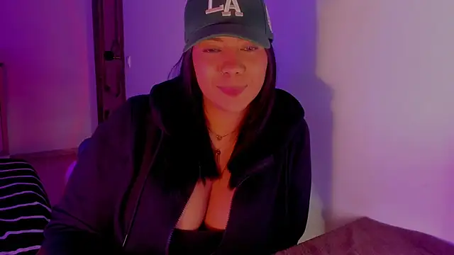 NicolePasqualott online show from 10, 4, 2026