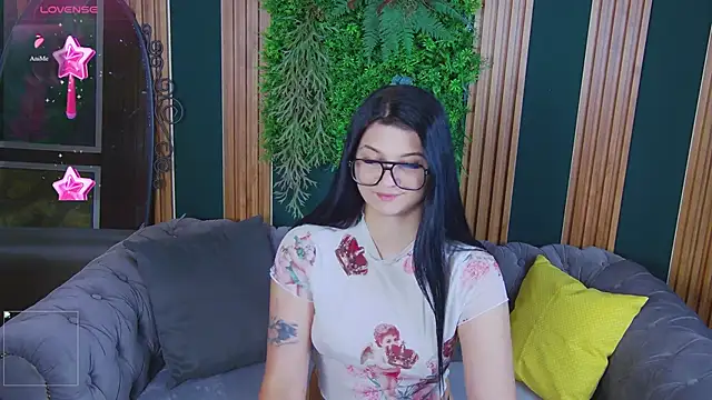Snapshot of SolaZolaz chatting on 20, 6, 2026 SolaZolaz online show from 20, 6, 2026