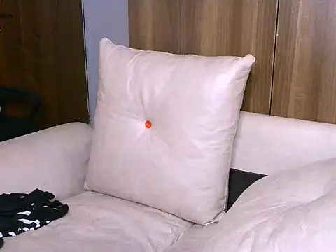 Snapshot of Bustycece chatting on 20, 6, 2026 Bustycece online show from 20, 6, 2026