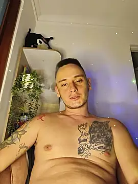 Snapshot of DANTECROS chatting on 6, 7, 2026 DANTECROS online show from 6, 7, 2026