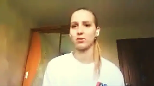 Snapshot of LeighaGreenley chatting on 21, 6, 2026 LeighaGreenley online show from 21, 6, 2026