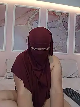 Snapshot of Mariam_Rahal chatting on 18, 6, 2026 Mariam Rahal online show from 18, 6, 2026