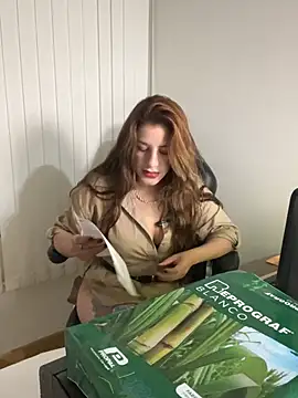 Snapshot of vivian_segreti chatting on 19, 7, 2026 vivian segreti online show from 19, 7, 2026