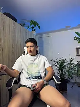 Snapshot of SantiLux_ chatting on 2, 7, 2026 SantiLux online show from 2, 7, 2026