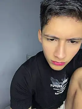 Snapshot of SantiLux_ chatting on 19, 7, 2026 SantiLux online show from 19, 7, 2026