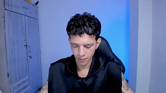tylerrnova online show from 20, 6, 2026