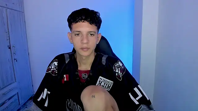 tylerrnova online show from 2, 7, 2026