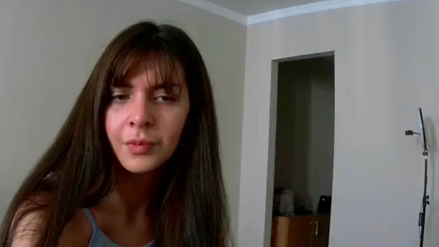 Melena Caramel online show from 7, 8, 2026