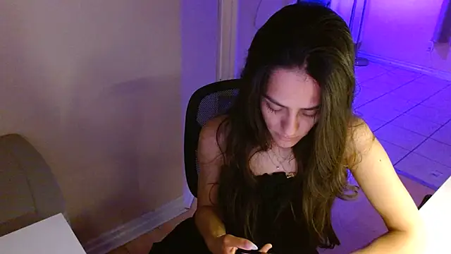 VeronicaBabygirll online show from 18, 6, 2026